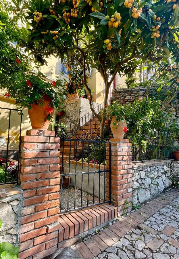 Charme House Taormina Villa Exterior foto